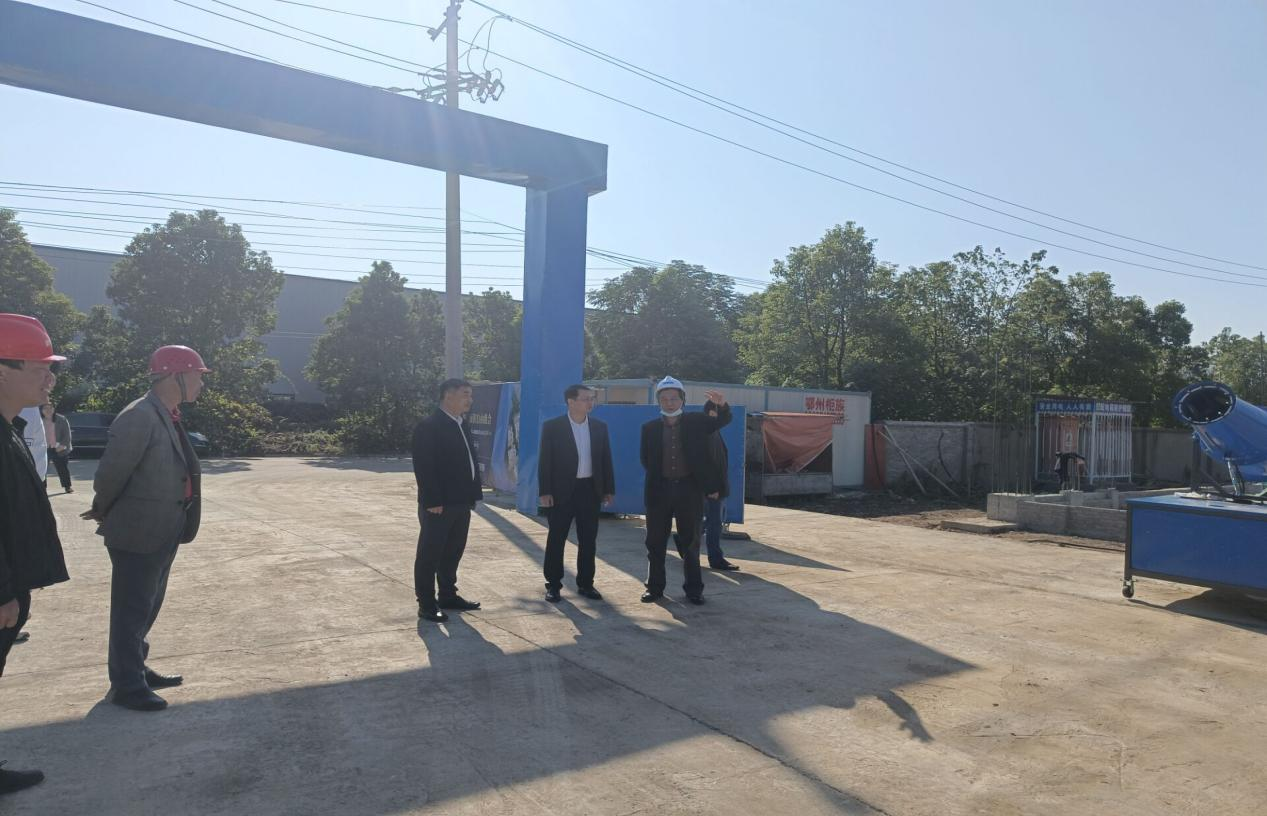 <a href="./zxzx/tjdt/202210/t20221013_501256.html">鄂州局局长熊巍到鄂城区调研投资项目入库工作</a>