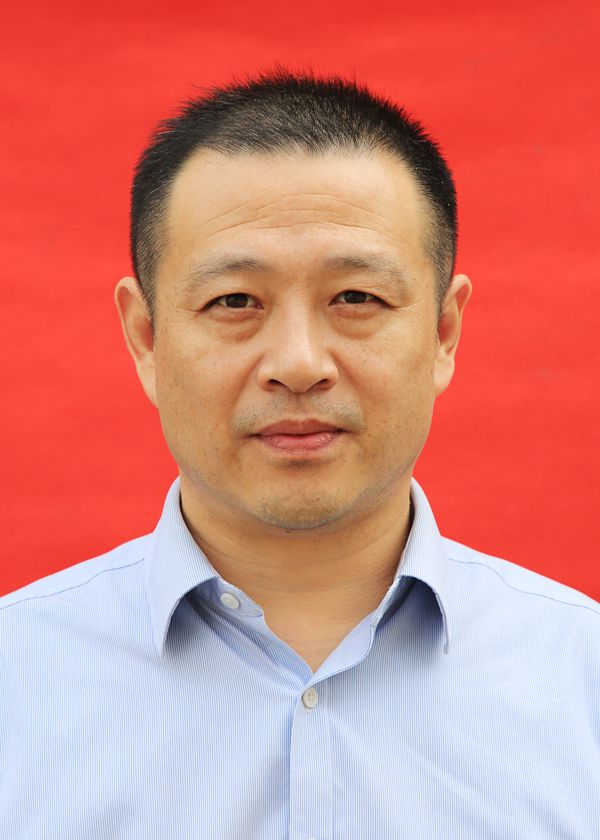 市司法局党组书记 局长  刘晓峰.jpg